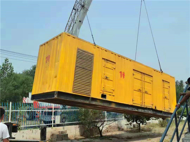 临武300KW柴油发电机组油耗是多少？