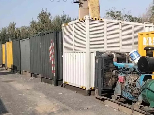 临武200KW柴油发电机机组每小时油耗是多少？